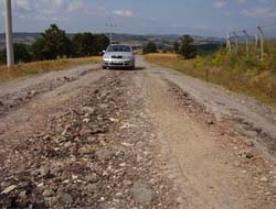 Kandıra’da Başkanın Köyünün Yolu İçler Acısı