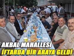 Akbal Mahallesi iftarda bir araya geldi