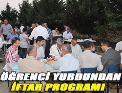 Öğrenci yurdundan iftar programı