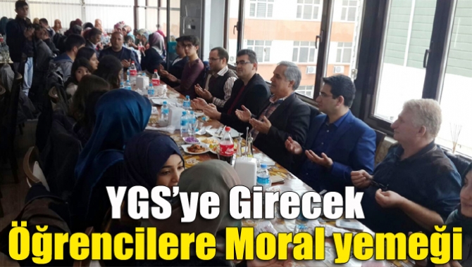 YGS’ye girecek öğrencilere moral yemeği