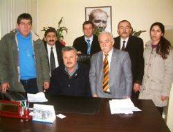 Kandıra İlçe Uslu’dan Yağız’a etik uyarısı DSP İlçe Başkanı Salim Uslu, partilerine gecen Erol Balaban ile