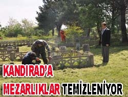 Kandıra’da mezarlıklar temizleniyor Kandıra Belediyesi hafta sonu temizlik çalışmaları arasında Kandıra Asli Mezarlığı