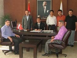 Kançev-der’in yeni yönetimi Kan’la tanıştı Kançev-Der Başkanı Kenan Seyrek ve yeni yönetimi Kandıra Belediye Başkanı