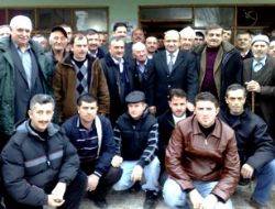 Işık’tan köylüye 2-B müjdesi AKP Kocaeli Milletvekili Fikri Işık, İzmit'e ve Kandıra'ya bağlı köylerde