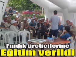 Ferrero Değerli Tarım Projesi kapsamında Kandıranın Akçaova Mahallesine gelen yetkililer,