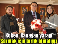 Uluslararası Yalnızca Barışa Tarafız Derneğini makamında ağırlayan Ünal Köken, Bir