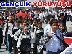 Gençlik Yürüyüşü 19 Mayıs Gençlik ve Spor Bayramı etkinlikleri çerçevesinde Kandıra Gençlik