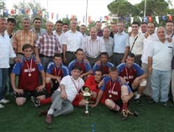 Kandıra geleneği bozmadı İSU Genel Müdürlüğü Geleneksel Birimler arası Futbol Turnuvası'nın final maçında