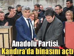 İlimizin her ilçesinde örgütlenmesini tamamlayan Anadolu Partisi, Kandırada ilçe başkanlığı