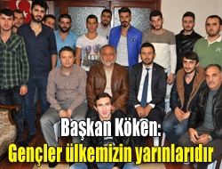 Üniversiteli gençlerle bir araya gelen Kandıra Belediye Başkanı Ünal Köken,