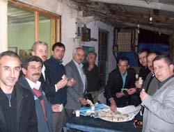 Cumhuriyet Halk Partisi (CHP) Kandıra İlçe Başkanı Muzaffer Yağız ve