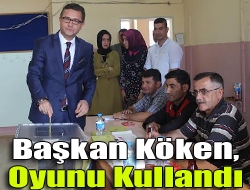 Kandıra Belediye Başkanı Ünal Köken öğle saatlerinde sandık başına giderek