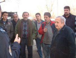 Kandıra Sanayi esnafı çok huzursuz Kandıra Sanayisinde önceki akşam soygun ve kundaklama olayı ile sallandı.