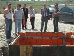 Kandıra’da doğalgaz bulundu Sakarya'nın Kaynarca ilçesinde TPAO tarafından yapılan sismik araştırmalar sonrasında Kaynarca-Kandıra