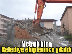 Kandıra Keklik Sokak üzerinde bulunan ve tehlike arz eden bina,