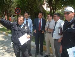 Kandıra da şehir içi Trafik düzenlemesi yapılıyor Kandıra esnafı tarafından dile getirilen şehir içi trafik sorunu için