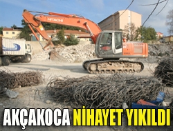 Kandıra Merkezde prefabrikte eğitim veren Akçakoca ilkokulu ve ortaokulu, yenisi