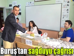 2015 genel seçimleri için sandık başına giden Kandıraspor Kulüp Başkanı