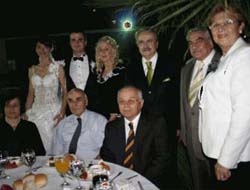 Genç ailesinin en mutlu günü Kandıra Belediyesi eski Başka