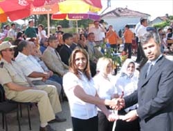 Kefken'de renkli görüntüler Kandıra'daki sergi açılışları yoğun bir şekilde devam ediyor.Mefruşat ve giyim