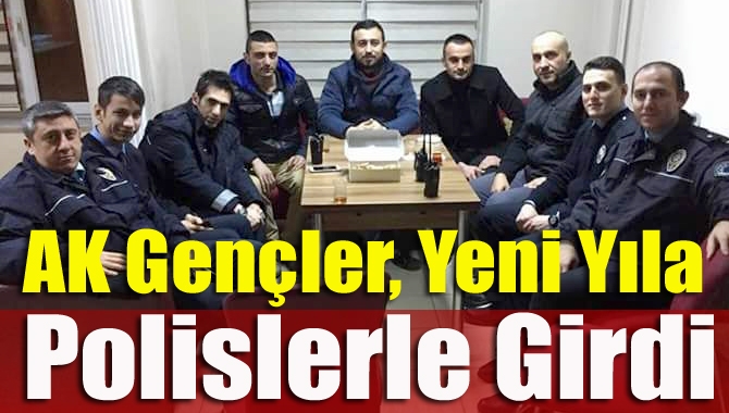 AK Parti Kandıra İlçe Gençlik Kollları, yeni yıla nöbet tutan