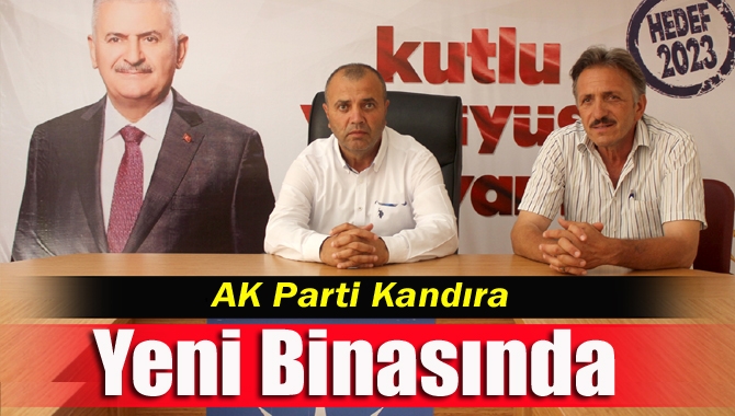 AK Parti Kandıra İlçe Teşkilatı, Çarşı Mahallesi İstiklal Caddesi üzerindeki