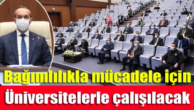 Bağımlılıkla Mücadele İl Koordinasyon toplantısında konuşan Kocaeli Valisi Seddar Yavuz,