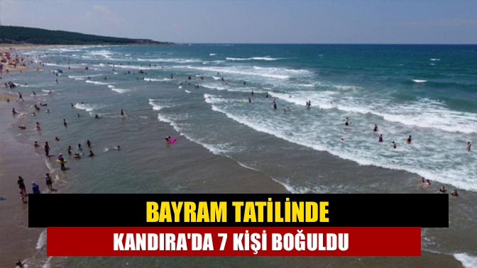 Kandıra'da bayram tatilinde vatandaşların akınına uğrayan plaj ve koylarda dalga