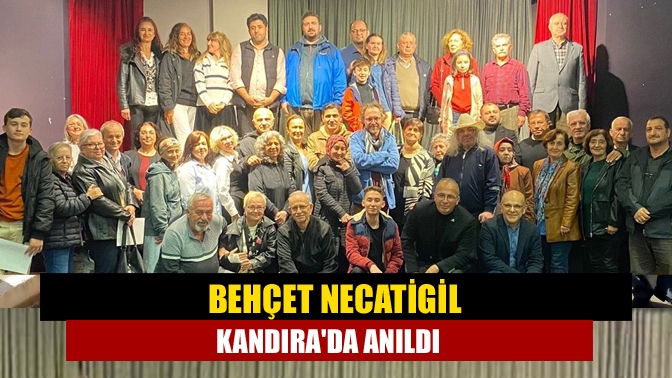 Bizkandırayız Şiir Topluluğu Kandıra şiir akşamlarını sürdürüyor. Yelken Sineması salonunda