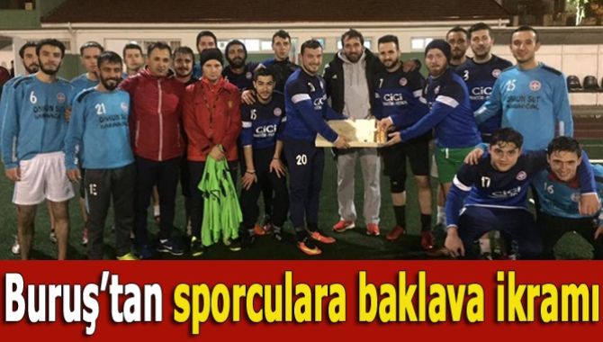 Yeni Kandıraspor Kulüp Başkanı İsmail Hakkı Buruş, antremanlara başlayan sporculara