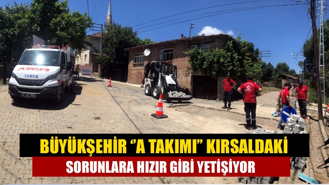 Büyükşehir A Takımı ekipleri, Kandıra’nın Topluca Mahallesi’nde ortak kullanım alanlarının