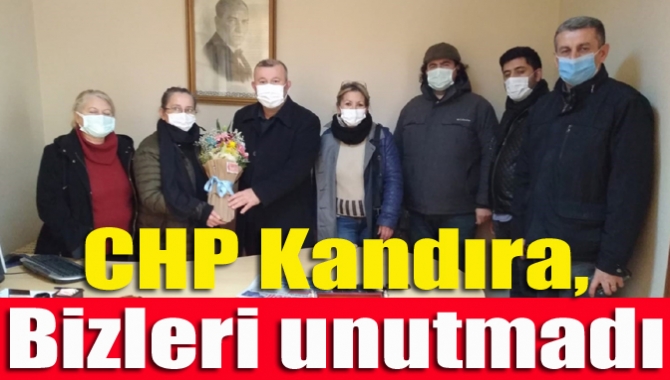 CHP Kandıra İlçe Başkanı Gülay Eyisabuncular ve yönetimi, gazetemize anlamlı