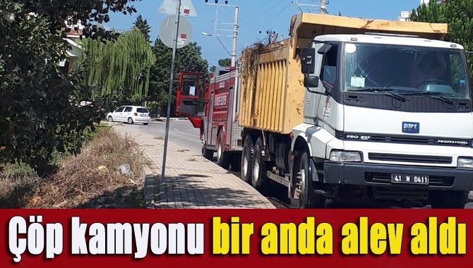Cebeci Mahallesi’nde çöp ve molozları toplayan kamyon, bir anda alev
