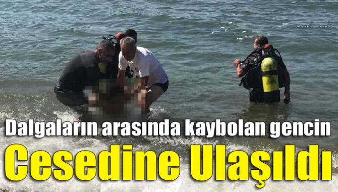 Kandıra Kalıncak Koyu'nda serinlemek için denize giren Ramazan Süyür (18)