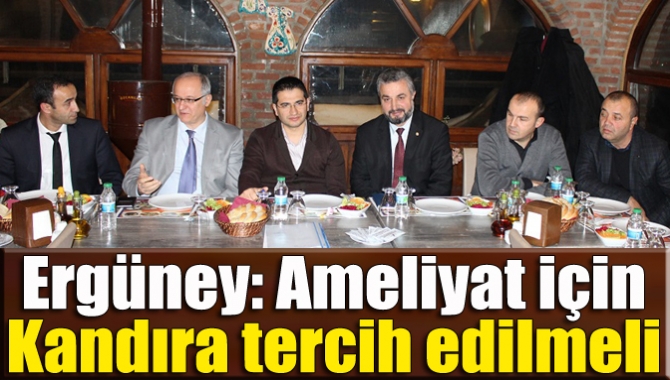 Kandıra Araştırma ve Geliştirme Merkezi tarafından düzenlenen toplantıda konuşan Kamu