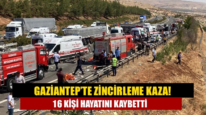 Gaziantep'te bir otobüs, itfaiye, ambulans ve canlı yayın aracına çarptı.