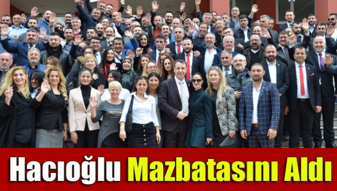 Kocaeli Emlakçılar Odası’nın yeni başkanı Alpay Hacıoğlu bugün mazbatasını aldı