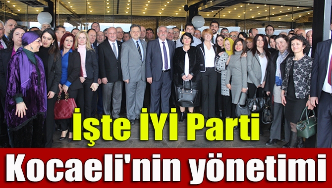 İYİ Parti Genel Merkezi, Kocaeli'deki 9 ilçe başkanı ve il