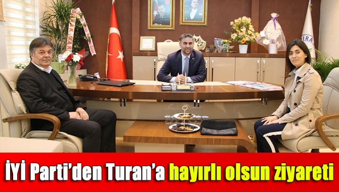 İYİ Parti Kandıra İlçe Başkanı Hilal Kübra Altınay ve Belediye