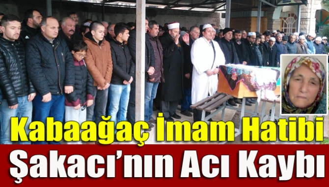 Kabaağaç Camii İmam Hatibi Ramis Şakacı’nın annesi Nigar Şakacı (77),