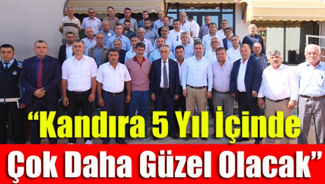 Kandıra’nın muhtarları ile bir araya gelen Belediye Başkanı Turan, ilçedeki