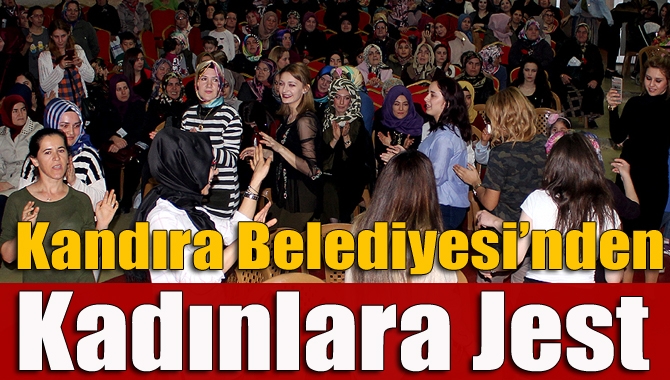 Kandıra Belediyesi’nin düzenlediği 8 Mart Dünya Kadınlar Günü programında gönüllerince