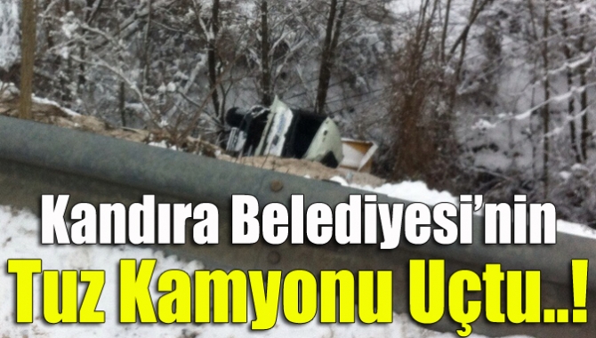 Kandıra Belediyesi’ne ait  kamyon Büyükşehir Belediyesi’nden aldığı tuzu Kandıra'ya