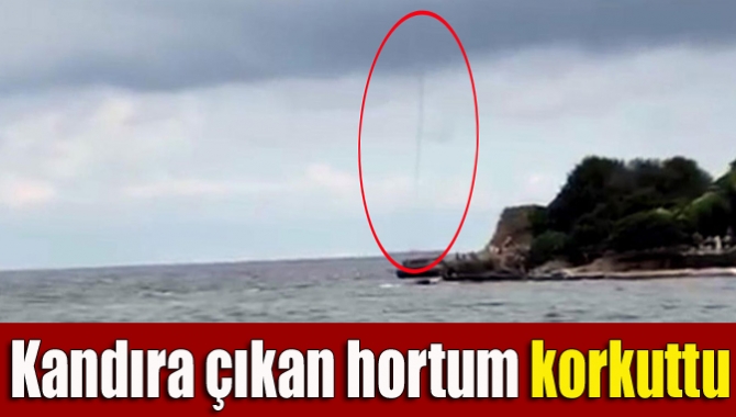 Kandıra Kumcağız sahilinde denizde çıkan hortum, sahildeki vatandaşları korkuttu. Kaynak:
