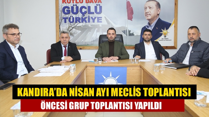 AK Parti İlçe Başkanı Erol Çakır başkanlığında düzenlenen grup toplantısına,