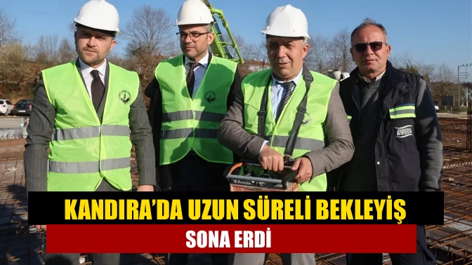 Kandıra Belediye Başkanı Erol Ölmez, Kandıra Belediye garajı içerisinde bulunan