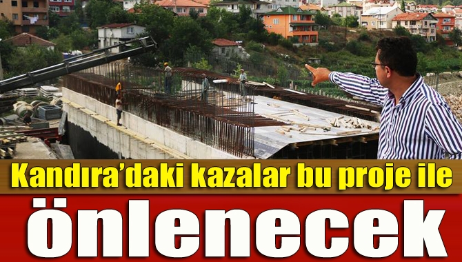 Kandıra trafik ışıkları bölgesindeki otoyol bağlantı yolu ayrımı Kandıra Şehir