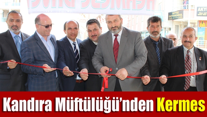 Kandıra İlçe Müftülüğü’nün düzenlediği kermes, vatandaşın yoğun katılımlarıyla açıldı.