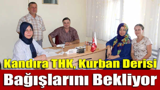 Kurban Bayramı’nda kesilen hayvanların derilerini toplamak için hazırlıklarını tamamlayan Türk