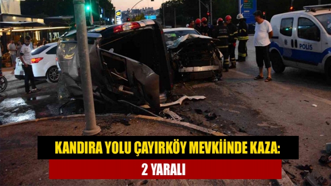 Kandıra yolu Çayırköy mevkiinde otomobille çarpışan hafif ticari araç takla